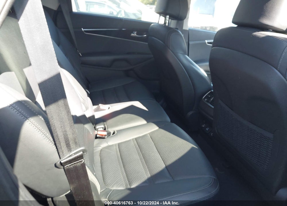 2017 KIA SORENTO 2.0T EX VIN: 5XYPH4A10HG207046