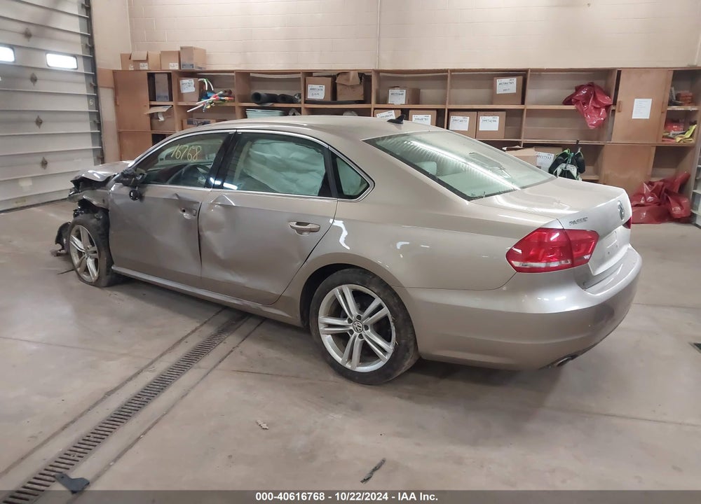 2015 VOLKSWAGEN PASSAT VIN: 1VWBV7A34FC069855