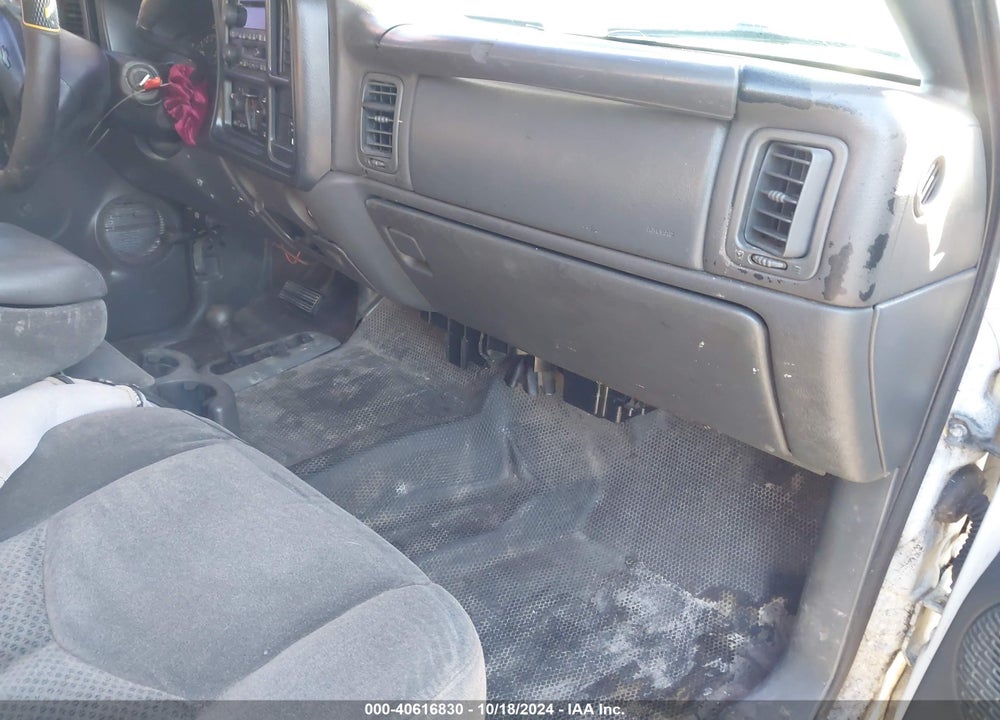 2003 CHEVROLET SILVERADO 1500 VIN: 2GCEK19V531324350