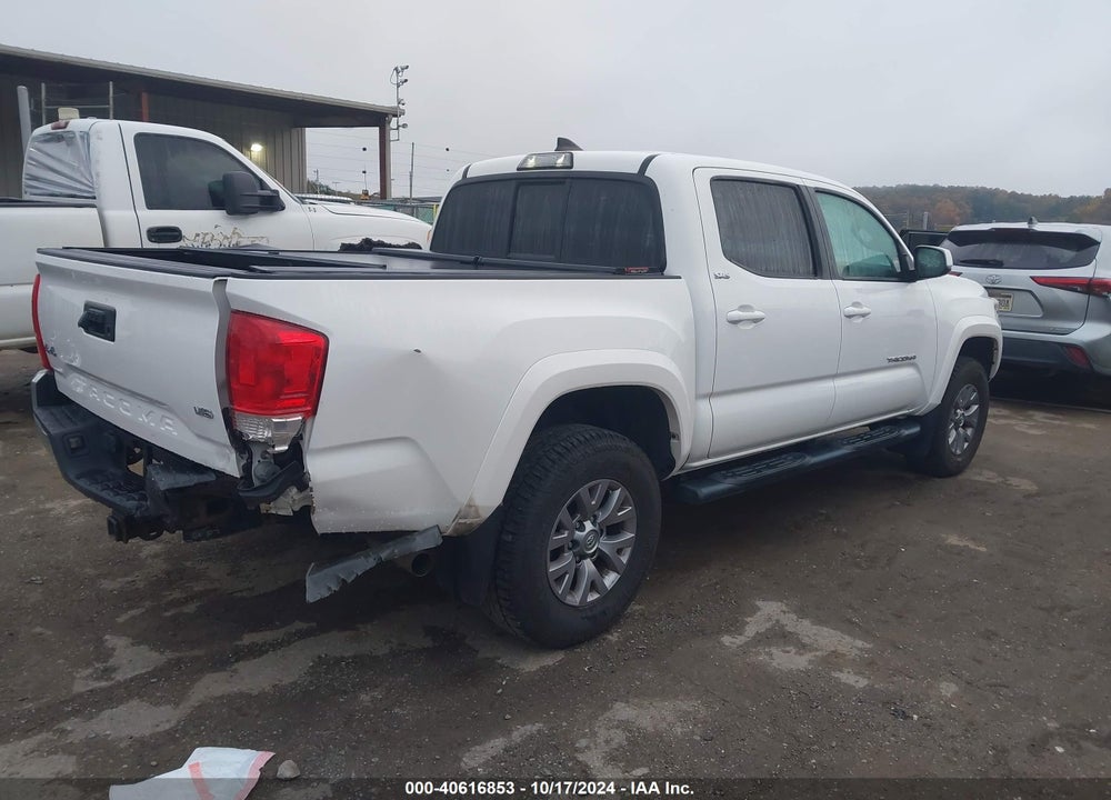 2017 TOYOTA TACOMA SR5 V6 VIN: 3TMCZ5ANXHM111495