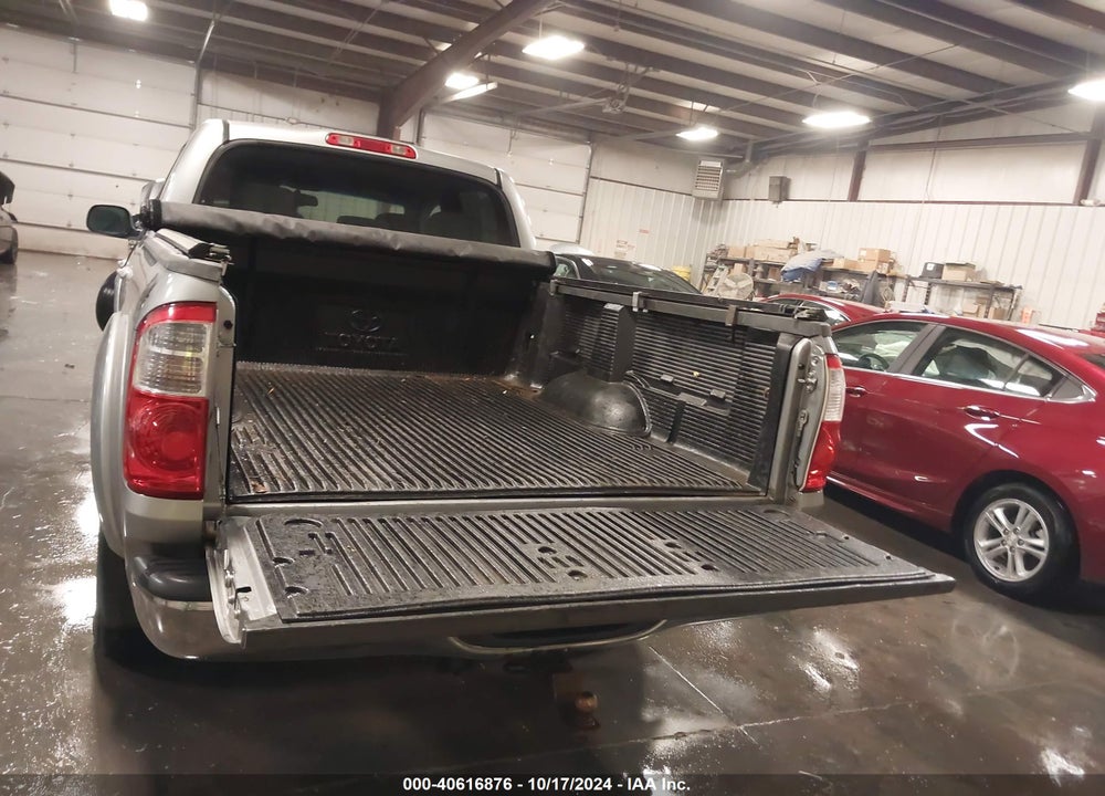 2004 TOYOTA TUNDRA SR5 V8 VIN: 5TBDT44184S438540