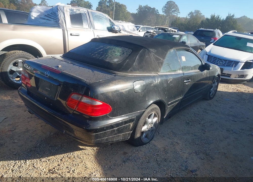 2003 MERCEDES-BENZ CLK 320 VIN: WDBLK65G23T132484