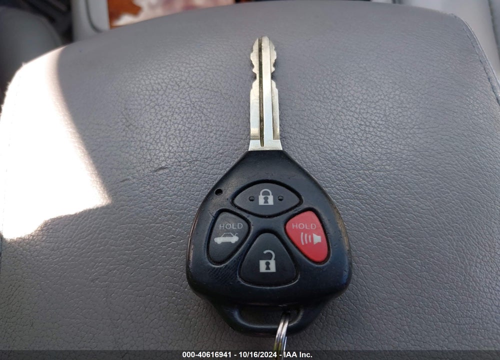 2010 TOYOTA CAMRY XLE VIN: 4T1BF3EK7AU111315