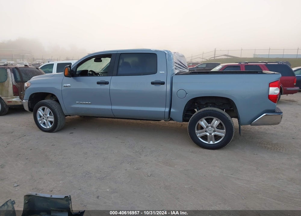 2019 TOYOTA TUNDRA SR5 5.7L V8 VIN: 5TFDW5F17KX856760