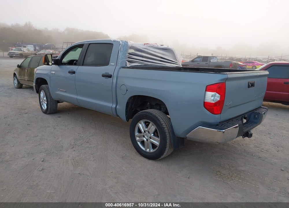 2019 TOYOTA TUNDRA SR5 5.7L V8 VIN: 5TFDW5F17KX856760