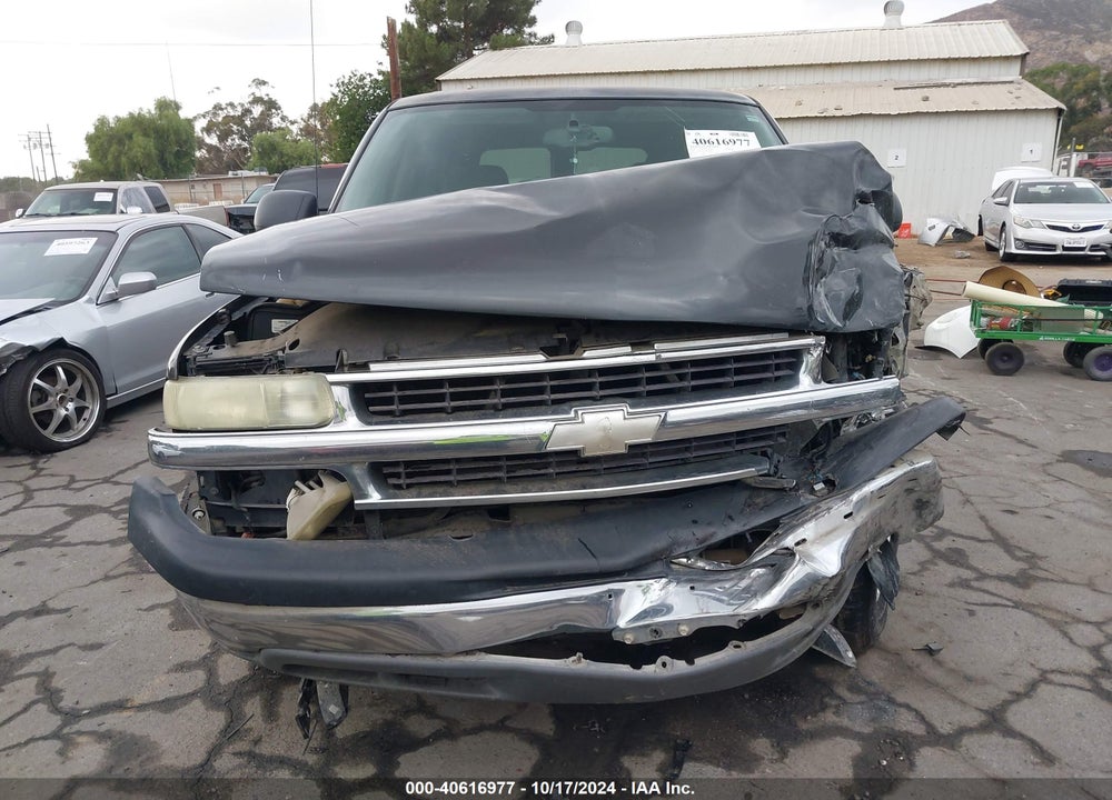 2004 CHEVROLET TAHOE LS VIN: 1GNEC13V24R125584