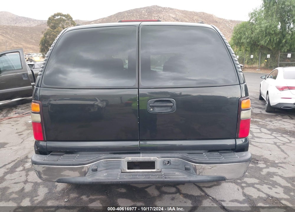 2004 CHEVROLET TAHOE LS VIN: 1GNEC13V24R125584