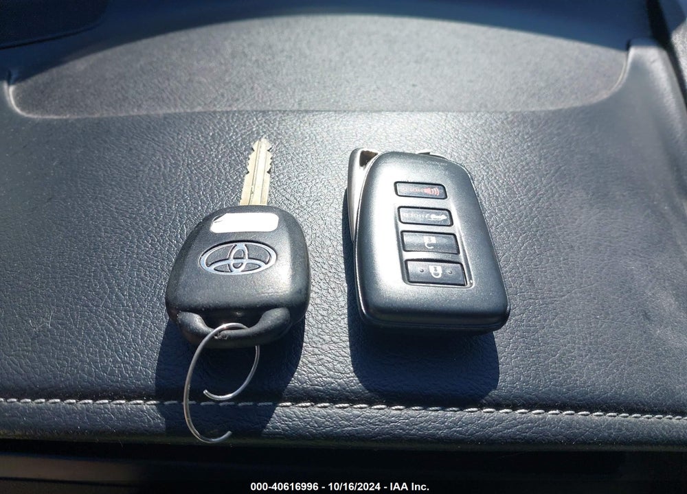 2015 TOYOTA CAMRY SE VIN: 4T1BF1FK4FU985471