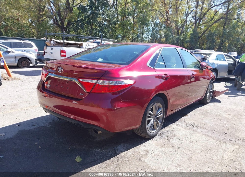2015 TOYOTA CAMRY SE VIN: 4T1BF1FK4FU985471