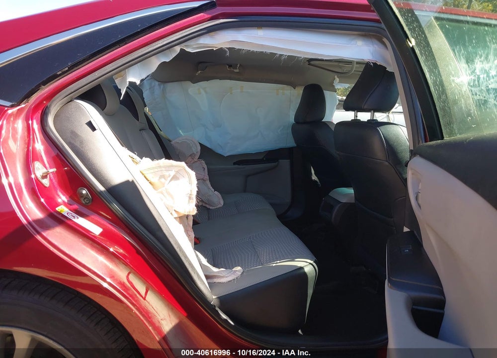 2015 TOYOTA CAMRY SE VIN: 4T1BF1FK4FU985471