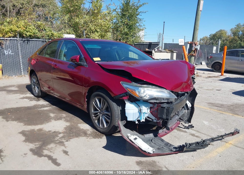 2015 TOYOTA CAMRY SE VIN: 4T1BF1FK4FU985471