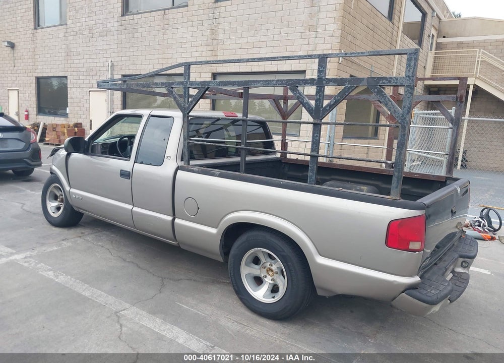 2003 CHEVROLET S-10 LS VIN: 1GCCS19X538283823