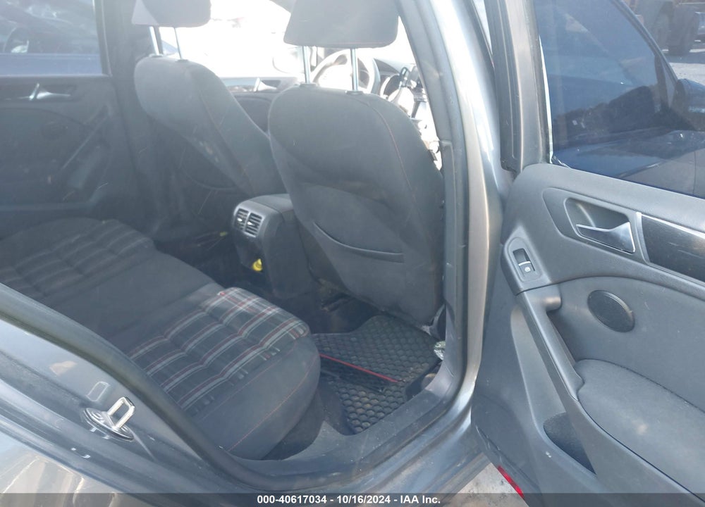 2013 VOLKSWAGEN GTI 4-DOOR VIN: WVWHV7AJ3DW084841