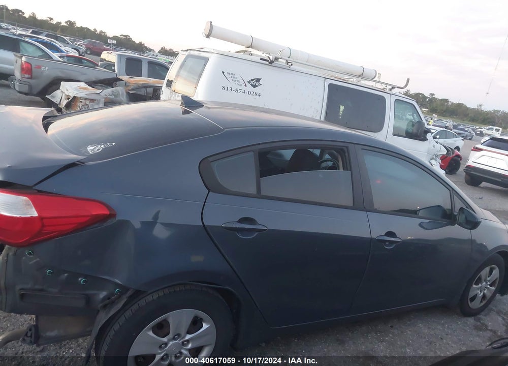 2016 KIA FORTE LX VIN: KNAFK4A65G5562288