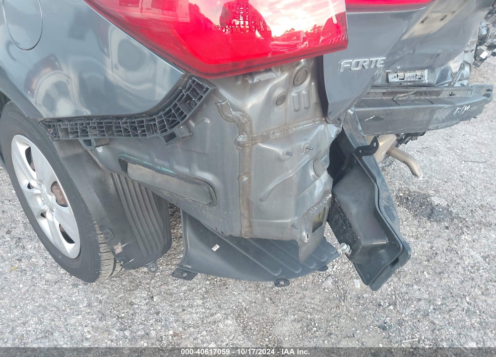 2016 KIA FORTE LX VIN: KNAFK4A65G5562288