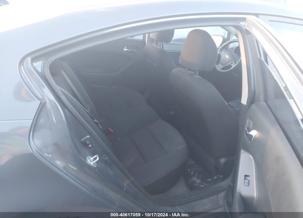 2016 KIA FORTE LX VIN: KNAFK4A65G5562288