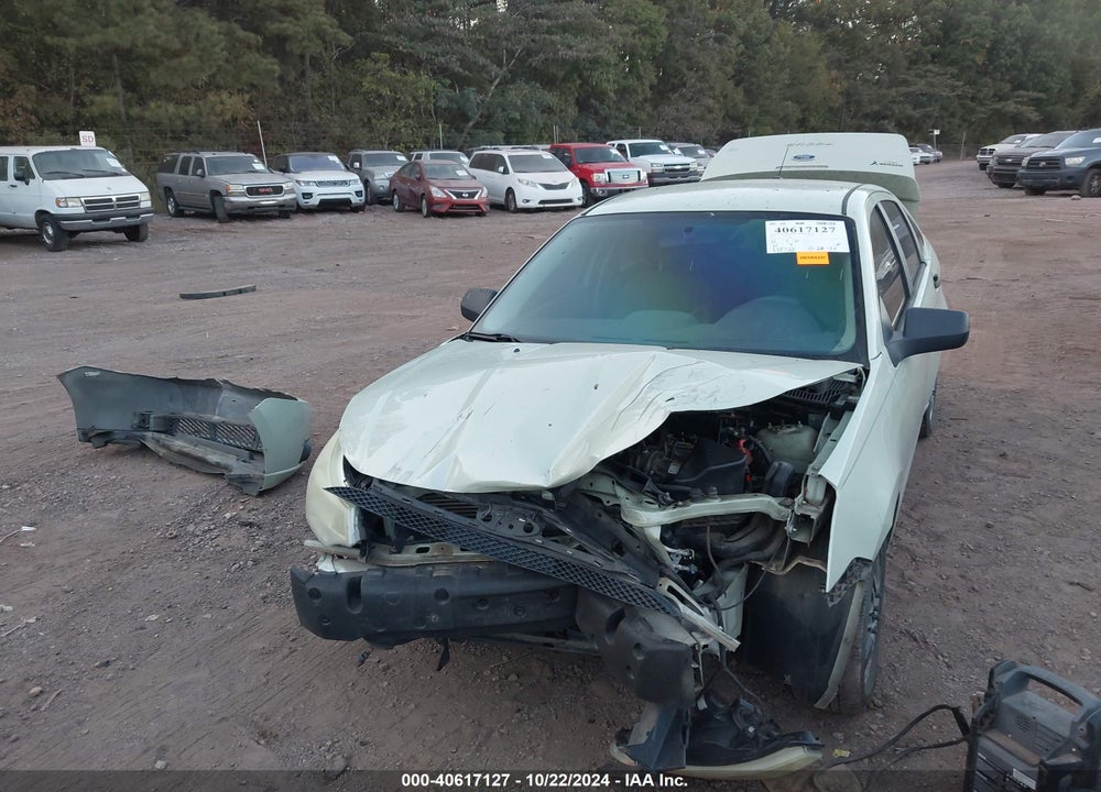 2010 FORD FOCUS SE VIN: 1FAHP3FN4AW212388