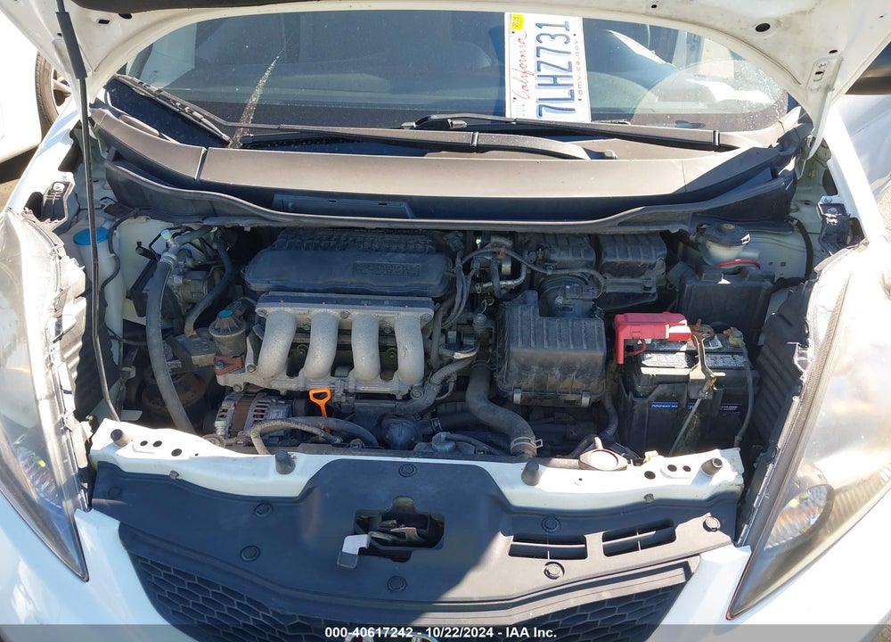 2010 HONDA FIT VIN: JHMGE8H21AS012800