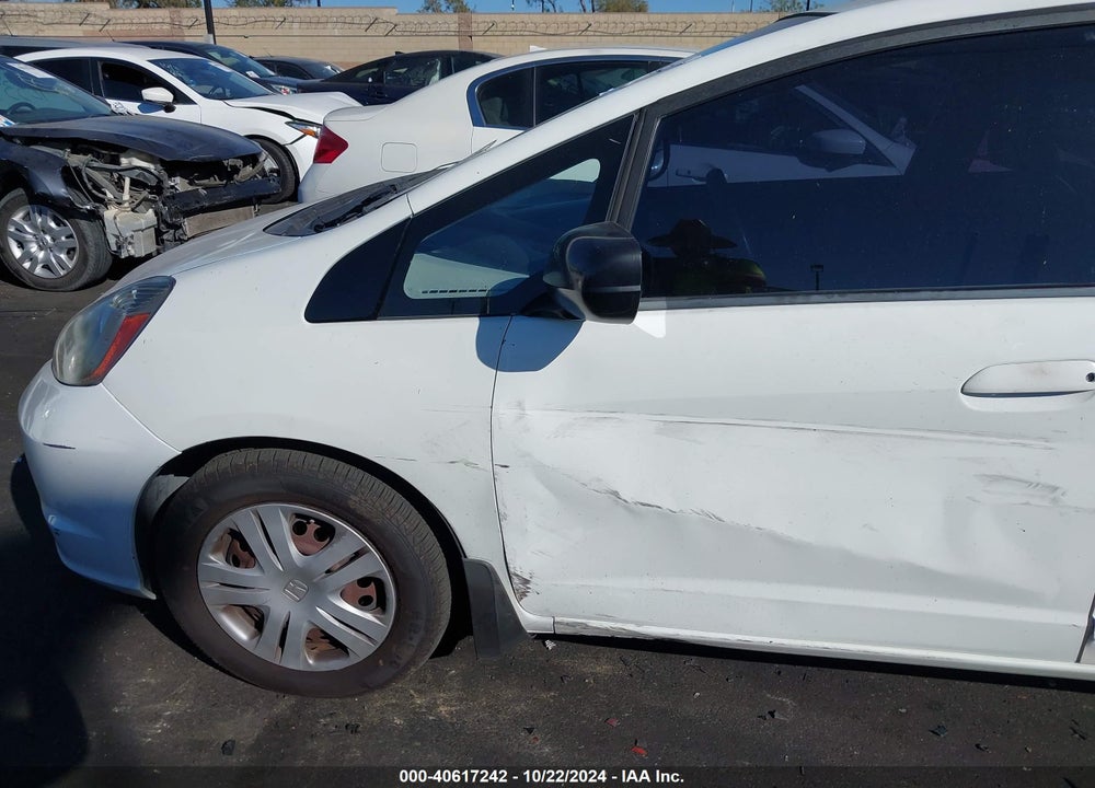 2010 HONDA FIT VIN: JHMGE8H21AS012800