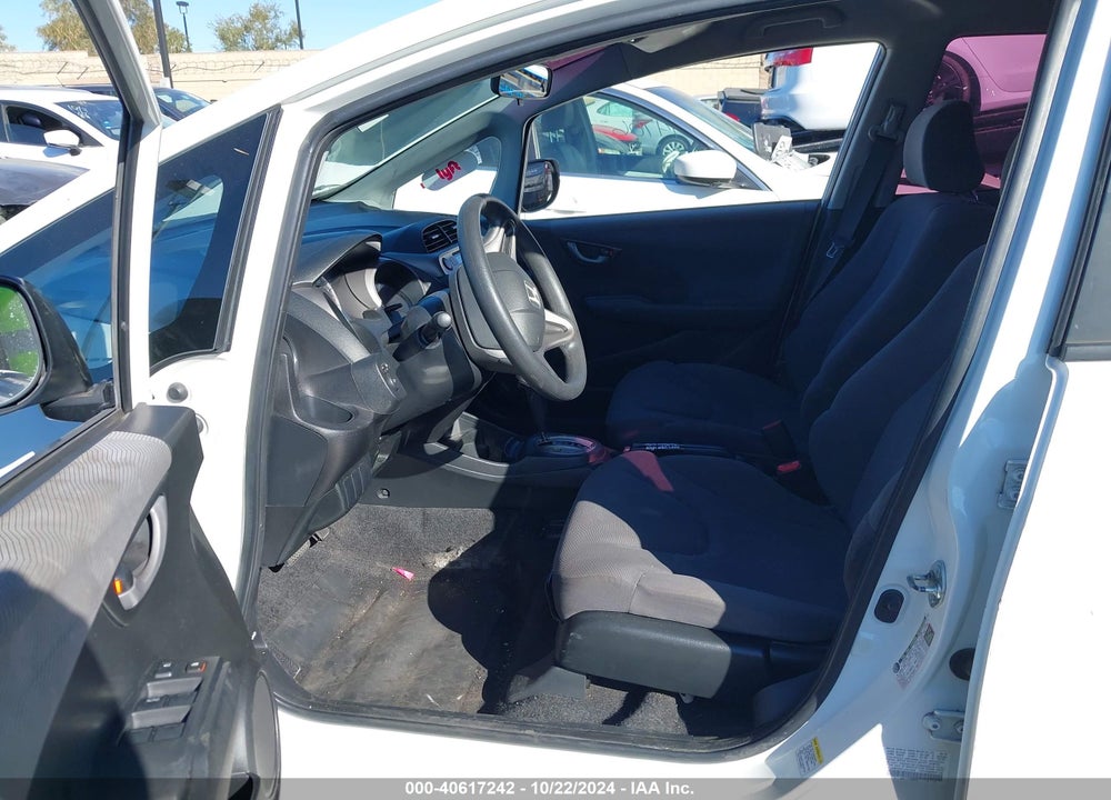 2010 HONDA FIT VIN: JHMGE8H21AS012800