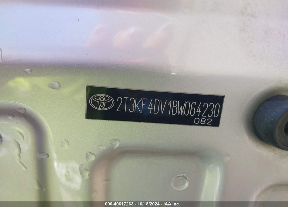 2011 TOYOTA RAV4 VIN: 2T3KF4DV1BW064230