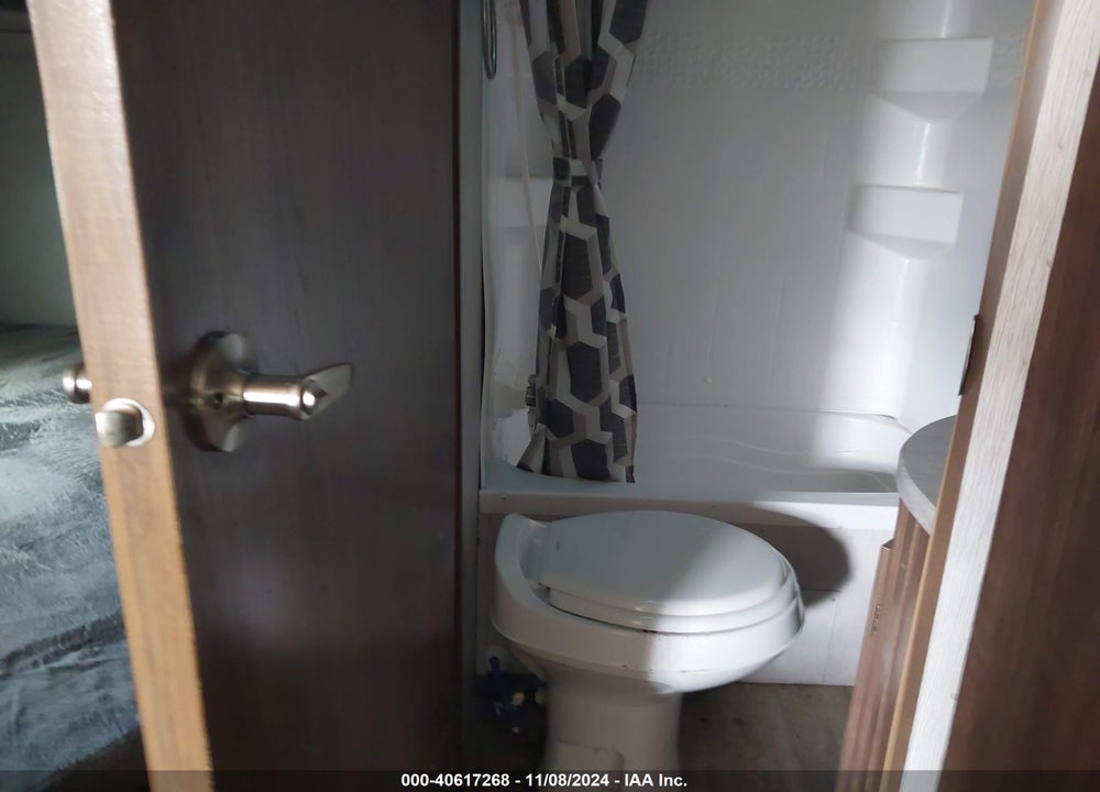 2019 HEARTLAND RV PROWLER VIN: 5SFPB2929KE386090