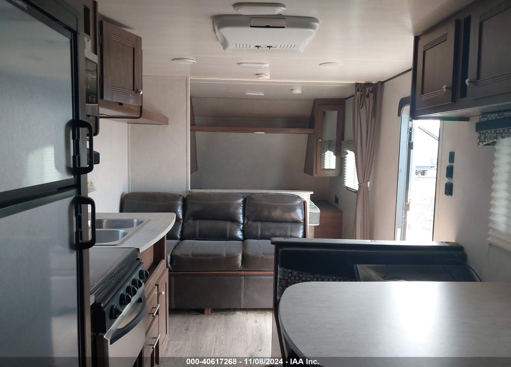 2019 HEARTLAND RV PROWLER VIN: 5SFPB2929KE386090