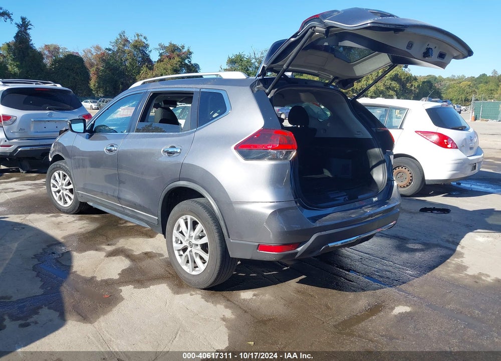 2018 NISSAN ROGUE SV VIN: KNMAT2MT1JP589435