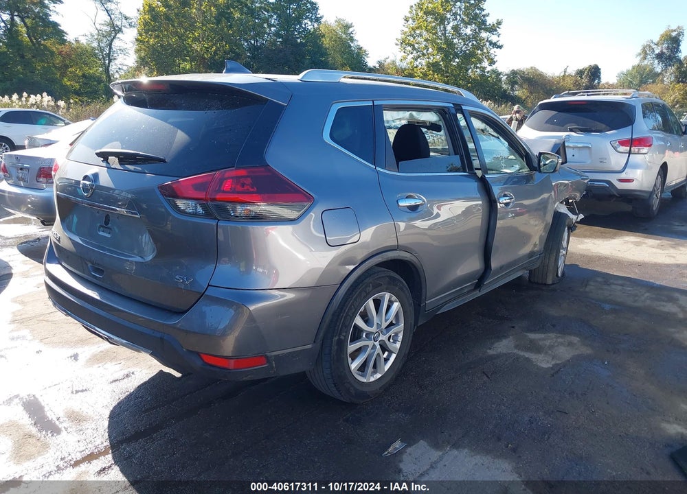 2018 NISSAN ROGUE SV VIN: KNMAT2MT1JP589435
