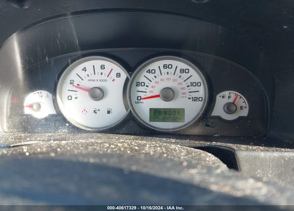 2005 FORD ESCAPE XLS VIN: 1FMYU02Z75KB85240