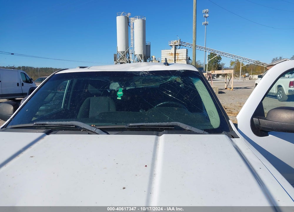 2011 CHEVROLET SILVERADO 1500 LT VIN: 1GCRKSE32BZ103760