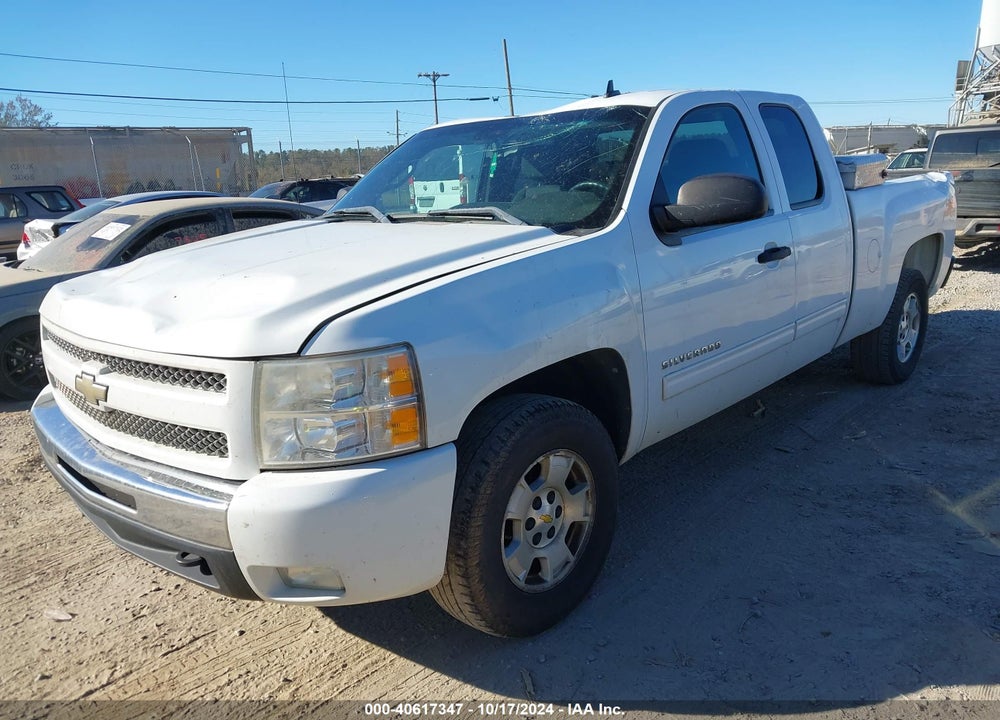 2011 CHEVROLET SILVERADO 1500 LT VIN: 1GCRKSE32BZ103760