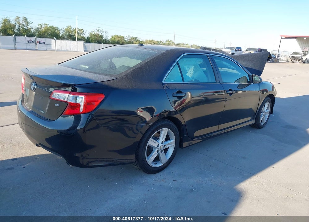 2014 TOYOTA CAMRY SE VIN: 4T1BF1FK2EU828665