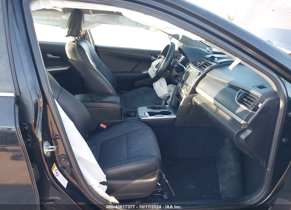 2014 TOYOTA CAMRY SE VIN: 4T1BF1FK2EU828665