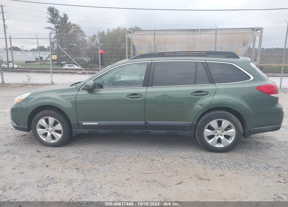 2010 SUBARU OUTBACK 2.5I LIMITED VIN: 4S4BRCLC8A3363387