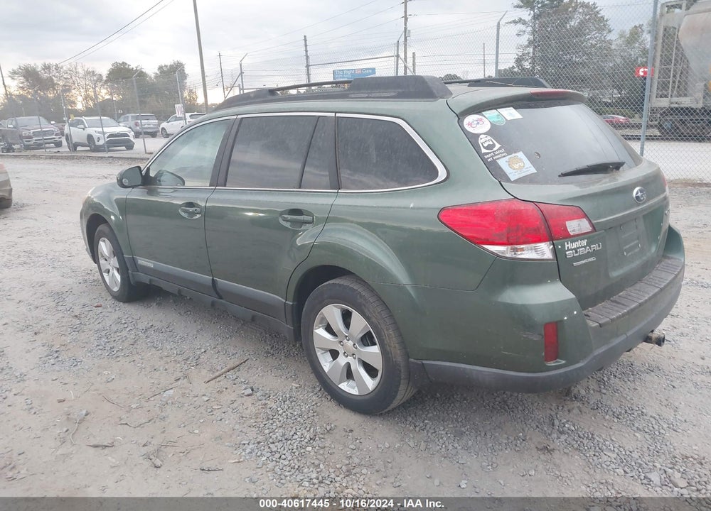 2010 SUBARU OUTBACK 2.5I LIMITED VIN: 4S4BRCLC8A3363387