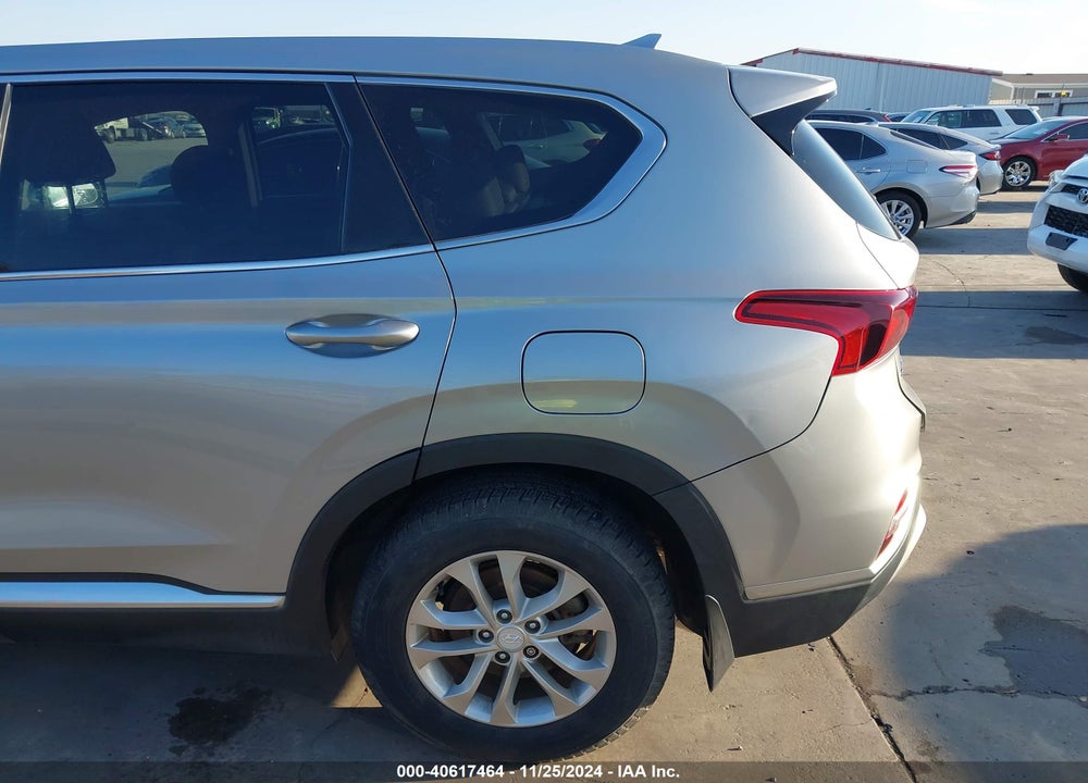 2020 HYUNDAI SANTA FE SEL VIN: 5NMS33AD0LH240592