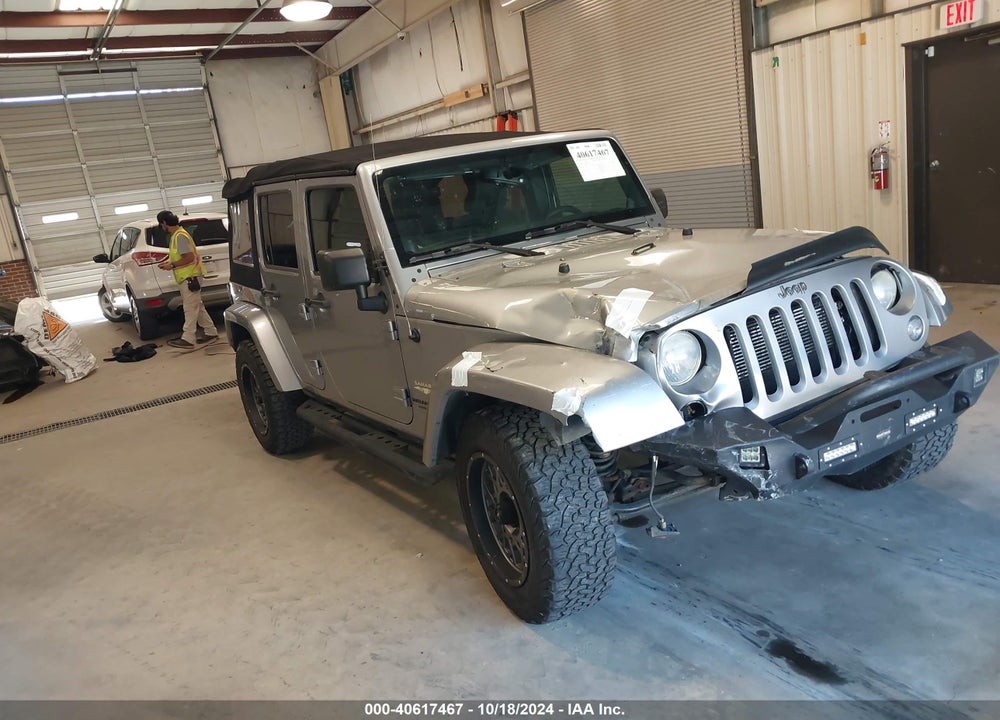 2014 JEEP WRANGLER UNLIMITED SAHARA VIN: 1C4BJWEG2EL196964