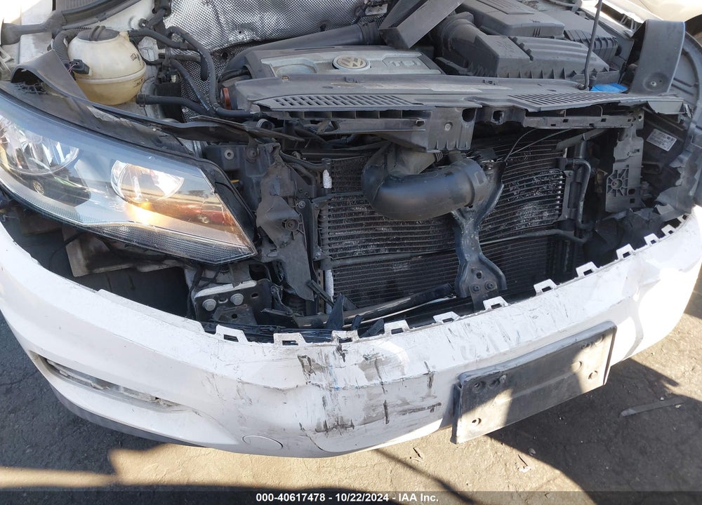 2013 VOLKSWAGEN TIGUAN S VIN: WVGAV3AX3DW562279