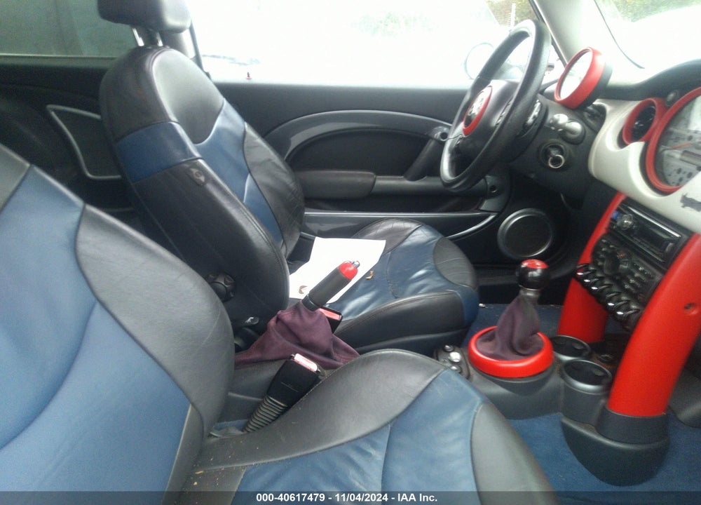 2003 MINI COOPER S VIN: WMWRE33403TD64186