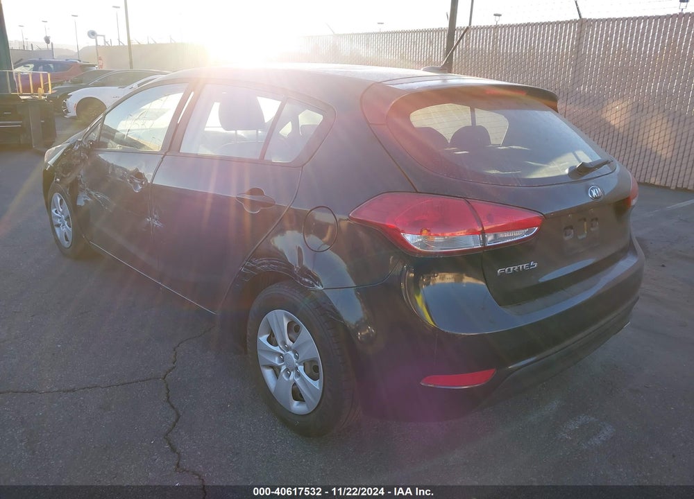 2017 KIA FORTE LX VIN: KNAFK5A84H5667462