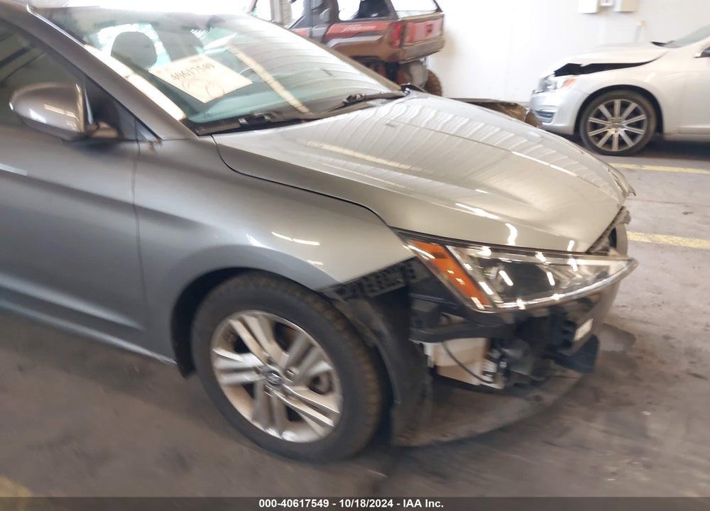 2019 HYUNDAI ELANTRA SEL VIN: 5NPD84LF0KH458029