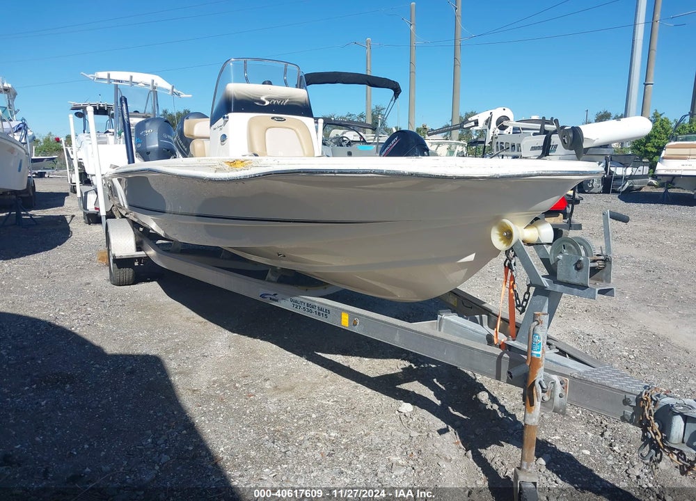 2014 SCOUT FISHING BOAT VIN: SLPHM947C414