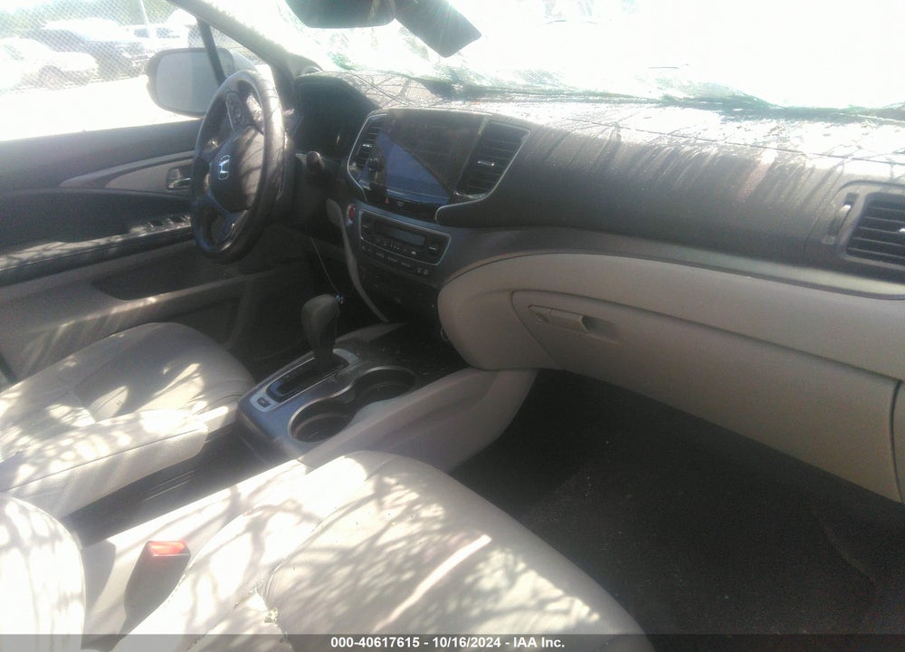 2019 HONDA PILOT EX-L VIN: 5FNYF5H45KB017130