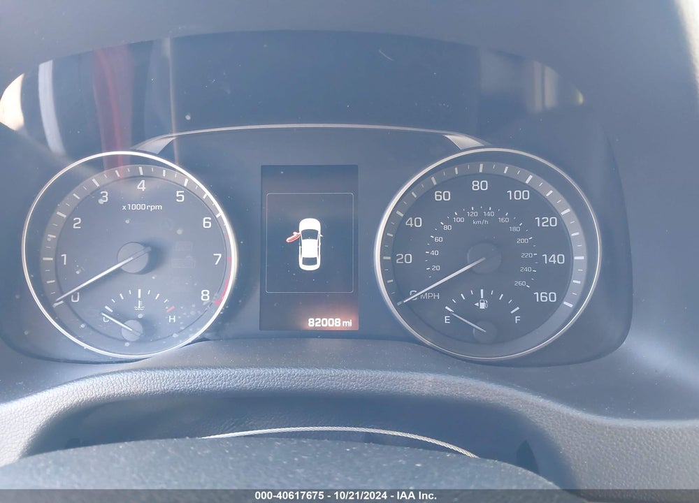 2017 HYUNDAI ELANTRA VIN: KMHD84LF7HU127314