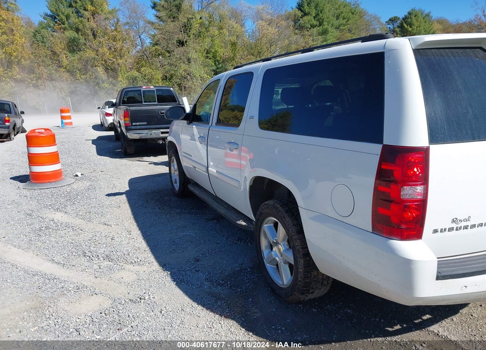 2007 CHEVROLET SUBURBAN 1500 LTZ VIN: 3GNFK16327G107561
