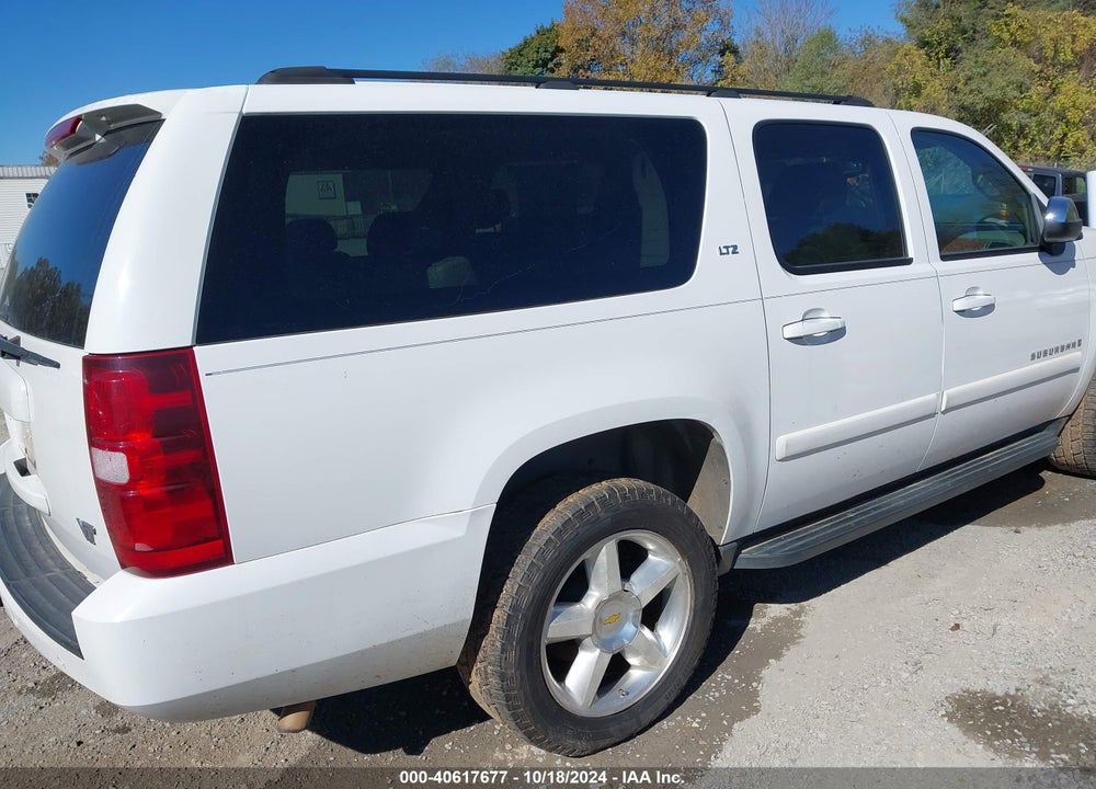 2007 CHEVROLET SUBURBAN 1500 LTZ VIN: 3GNFK16327G107561