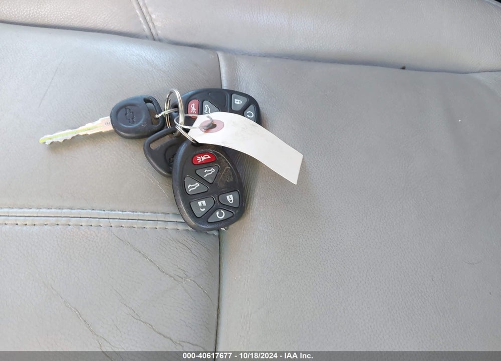 2007 CHEVROLET SUBURBAN 1500 LTZ VIN: 3GNFK16327G107561