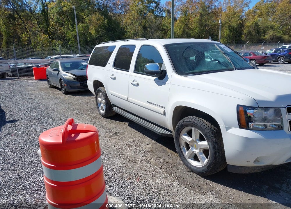 2007 CHEVROLET SUBURBAN 1500 LTZ VIN: 3GNFK16327G107561