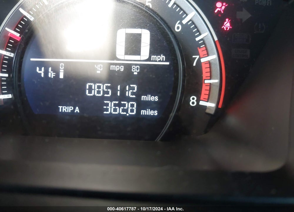 2018 HONDA CIVIC LX VIN: 19XFC2F52JE024227
